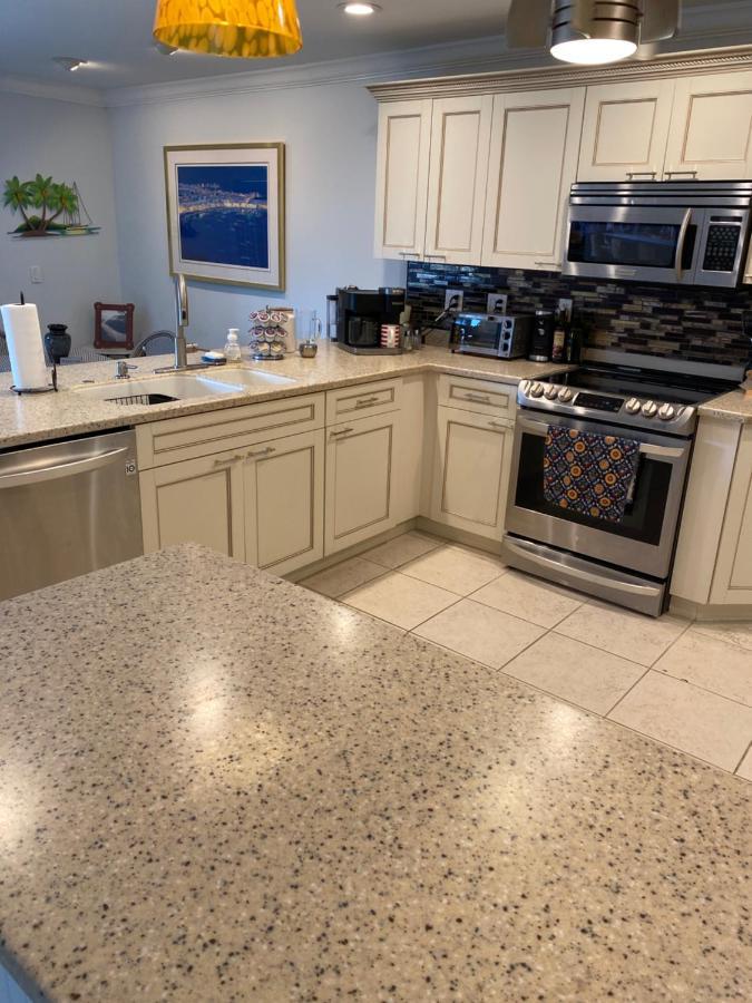 This Homestay Oasis Is The Cape'S Best Place To Stay Cape Coral Exterior photo
